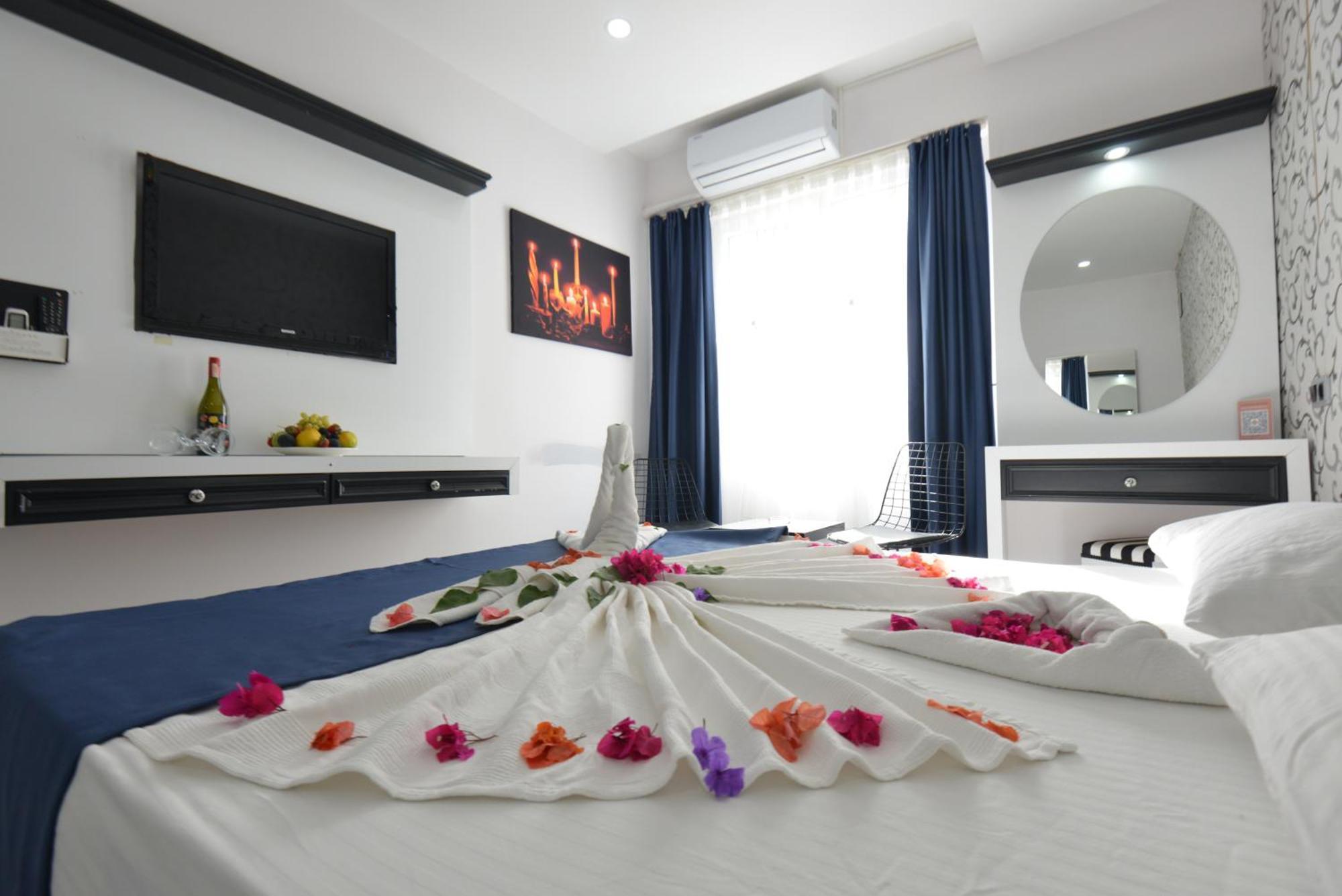 La Rezidans Hotel Antalia Esterno foto