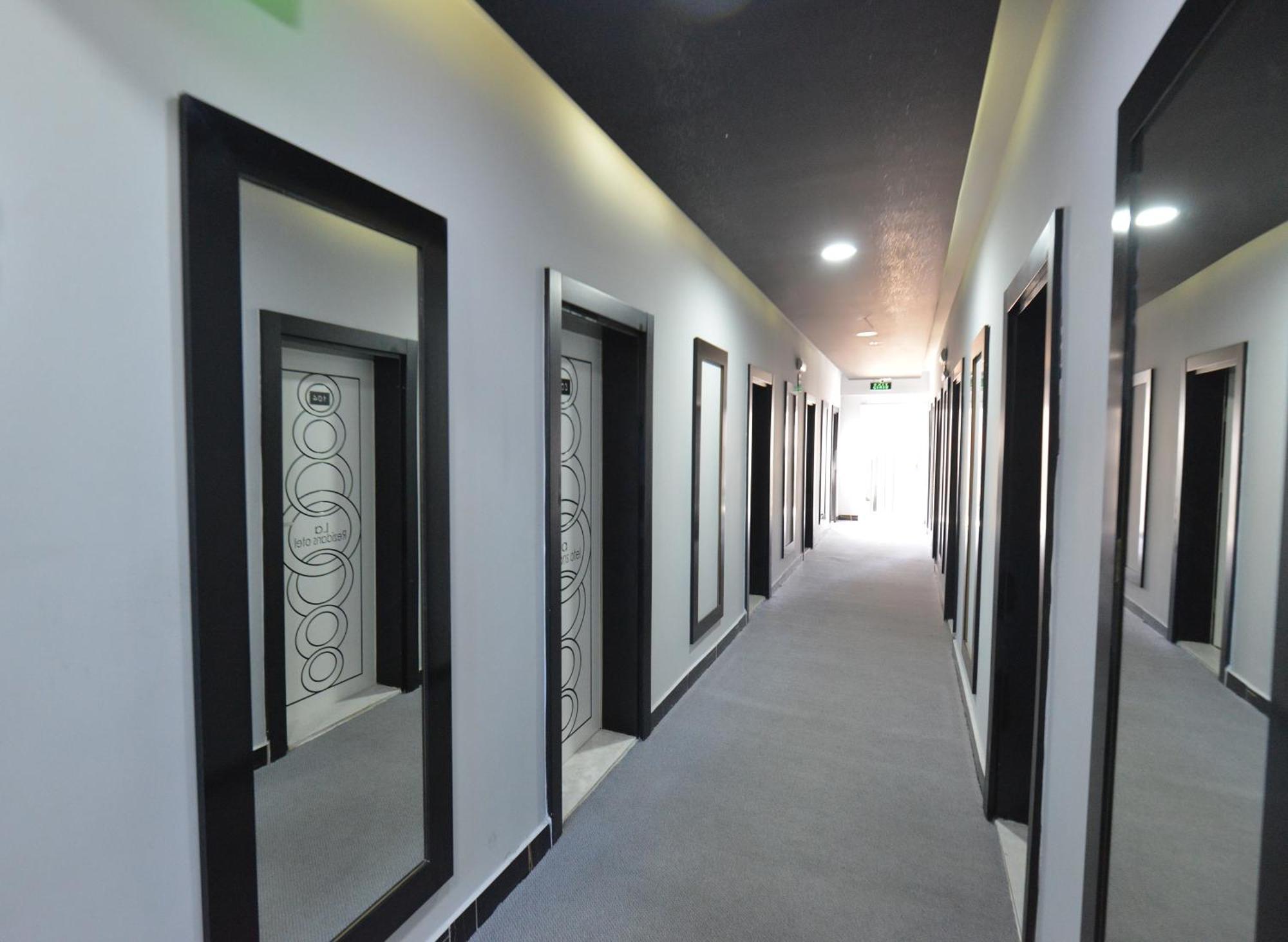 La Rezidans Hotel Antalia Esterno foto