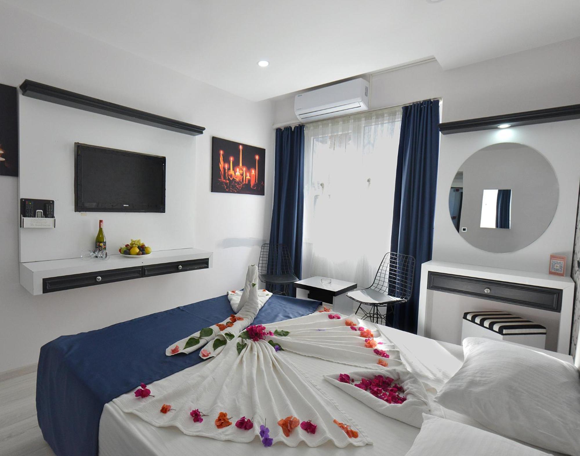 La Rezidans Hotel Antalia Esterno foto